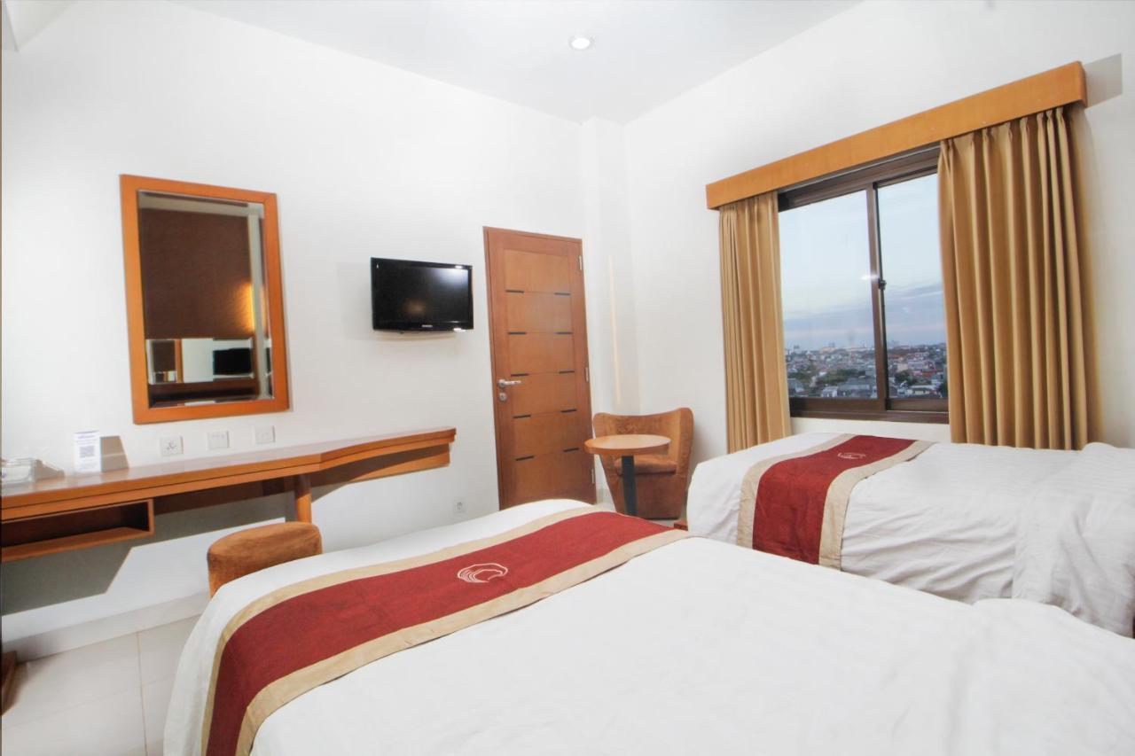 Hotel Bisanta Bidakara Tunjungan Surabaia Exterior foto